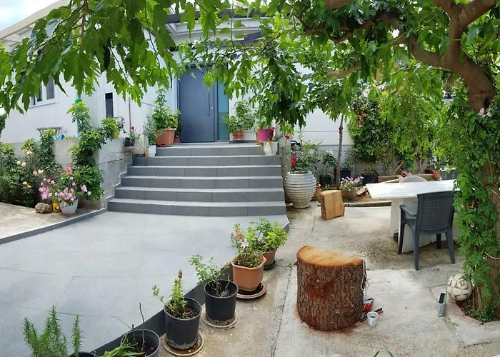 Adonia Villa